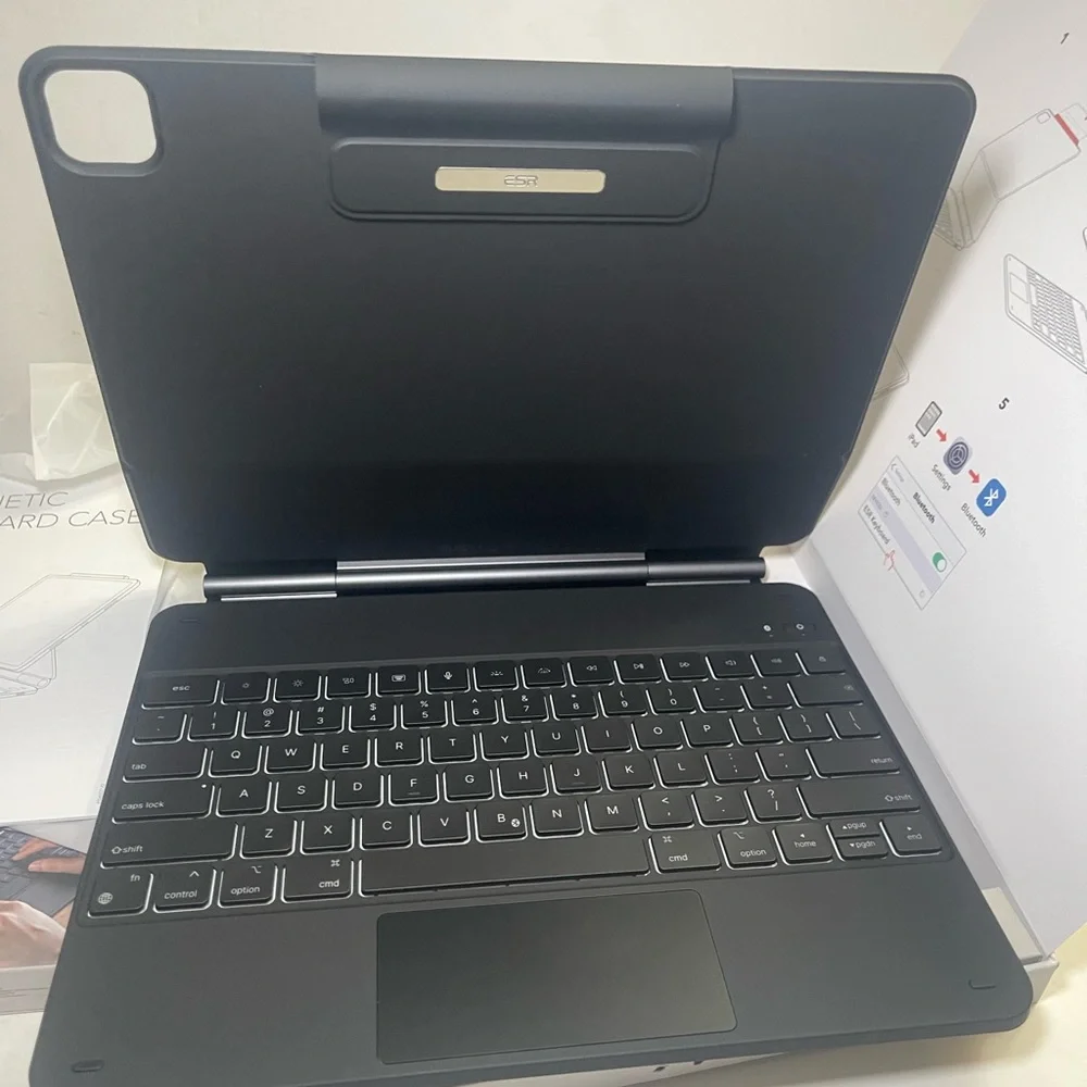 ESR Rebound Series Magnetic Keyboard Case For iPad Pro 12.9 Black